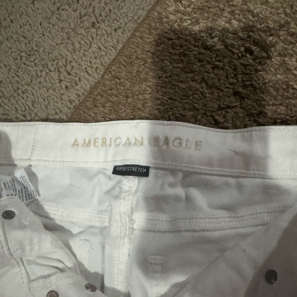 Stylish White Button-Fly Pants - image 3